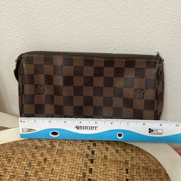 Louis Vuitton Pochette Accessoires Damier - Picture 11 of 17